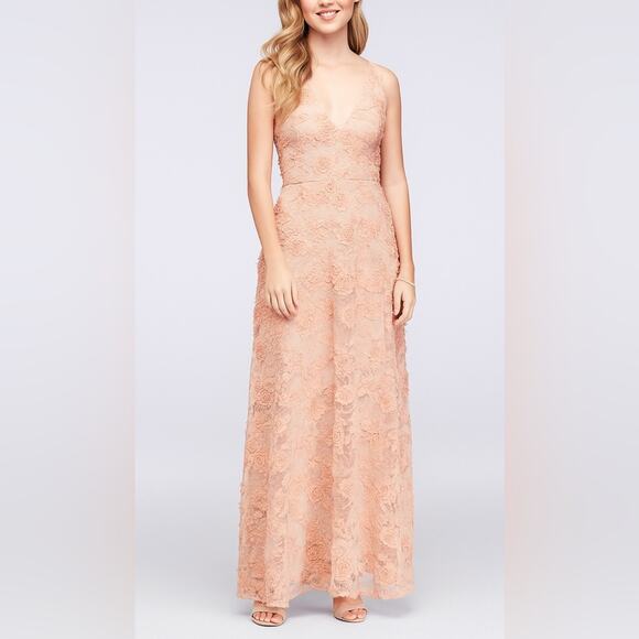 Xscape Dresses & Skirts - Xscape Peach Lace Maxi Dress With 3D Floral Appliqué Size 14